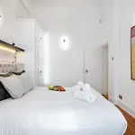Designer Chelsea Apartment Up To 6 Guests