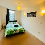 Luxury 1 Bed Flat At Wembleypark