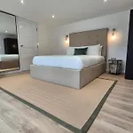 Hotel C G London