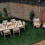 Dorothy Apartments - 3 Bed Ground Floor Apartment & Garden - Battersea