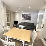 Stylish Apartments In Victoria & Westminster