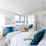 Stylish 1 Bedroom Apartment Kings Cross Ideal For 4 Guests By City Apartments Uk