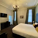 The Leonard Apartments