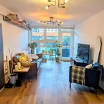 Spacious Home In Peckham