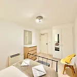 Lovely Chealse Apartment
