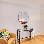 1 Bdr Flat In Marylebone
