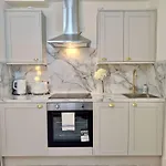 Stunning Flat In Central London