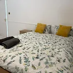 Edgware Road Room For 4 Guests