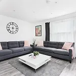 Luxury 3 Bedrooms Apartment In Central London