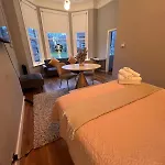Stylish Studio For 3 Near Regents Park N4