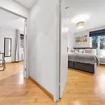 Elegant Retreat - Sleeps 6 - Close To Putney & Stamford Bridge
