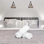Elegant Retreat - Sleeps 6 - Close To Putney & Stamford Bridge