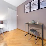 Elegant Retreat - Sleeps 6 - Close To Putney & Stamford Bridge