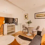 Stylish 1Br Duplex, 3 Minutes Blackfriars Station