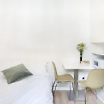 Cozy Studio Near Hyde Park