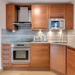 Chic High Barbican Apt - Heart Of London