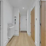 Deluxe 1-Bedroom Apartment