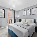 2-Bedroom Apartment Short Term Rental & Flexible Renting Canary Wharf