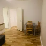 1 Bed Flat In Little Venice