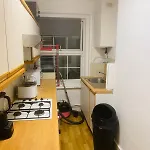 1 Bed Flat In Little Venice