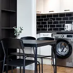 Exquisite 1Br, 5Min Kensington Olympia Tube