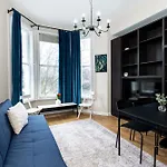 Exquisite 1Br, 5Min Kensington Olympia Tube