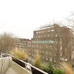 Bright 1Br Apartment With Balcony, Central London