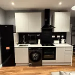 One Bed Flat In Clapham Junction