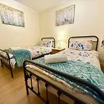 1Bf-Sleeps4-Freeparking-Pets-Wifi- London