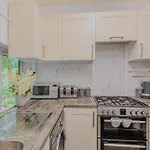 Lovely 2Br Battersea, 7Min Clapham Junction St