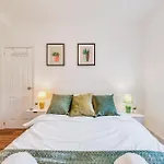 Stylish Flat, London Bridge, Free Weekend Parking