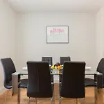 Bnb - 2Br2Ba By Bloomsbury