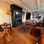 Modern 1 Bedroom Luxury Apt