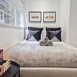 Sleek 1-Bed Studio Flats In Euston, Islington Near Regents Park