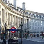Zedwell Capsules Hotel, Piccadilly Circus