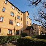 Londwell, Canary Wharf Riverfront Chic Apartment