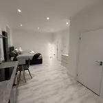 The Avenue Suite