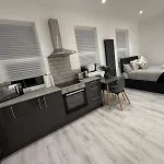 The Avenue Suite
