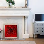 Lovely 1 Bedroom Apartment West London