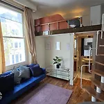 Charming Studio In Notting Hill