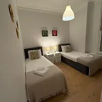 Star London Warwick Mansions 3-Bed Oasis