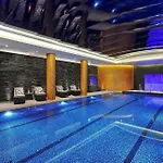 London Tower Retreat - Modern 2 Bedroom Apartment