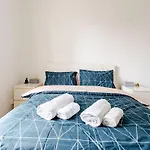 Skyline Loft Life In Old Street Up To 6 People!