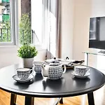 Spacious 2 Bed Duplex - Zone 1 - Home Workspace