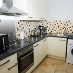 Great Location, Direct Links To London Bridge!