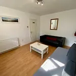 Cosy 3 Bedroom House Near Stratford,Olympic Park, E15