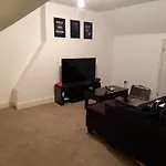 Spacious 1 Bed Apartment