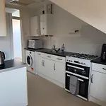 Spacious 1 Bed Apartment