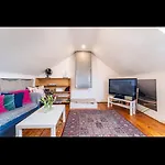 Sunny Roof Terrace 3 Bed Apartment Clapham