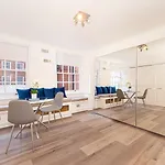Sg, Boutique Mayfair Central London Apartment